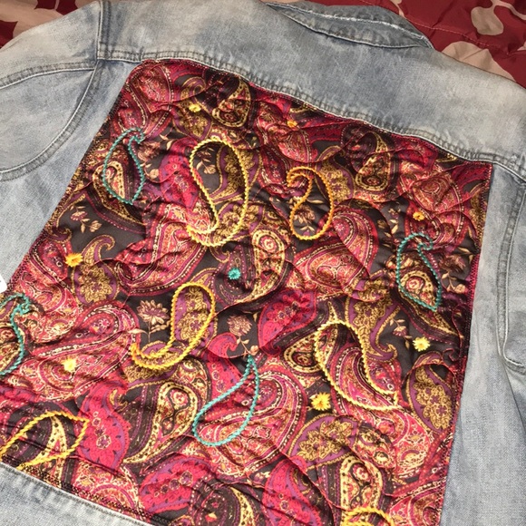 🆕✨FREE PEOPLE paisley denim jacket - Picture 4 of 5